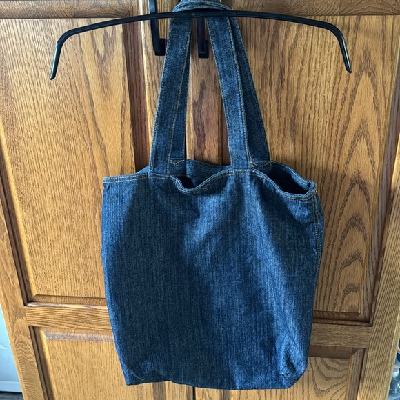 Tote - Picture 2 of 2